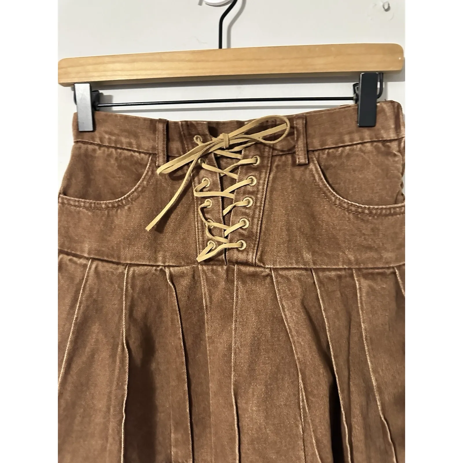 Urban Revivo ASOS ultra mini pleated skirt with lace up detail in brown Size 4 - Image 7