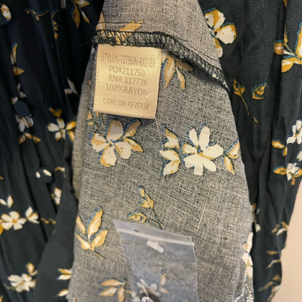 Lovestitch Navy Floral Maxi Dress - Image 8