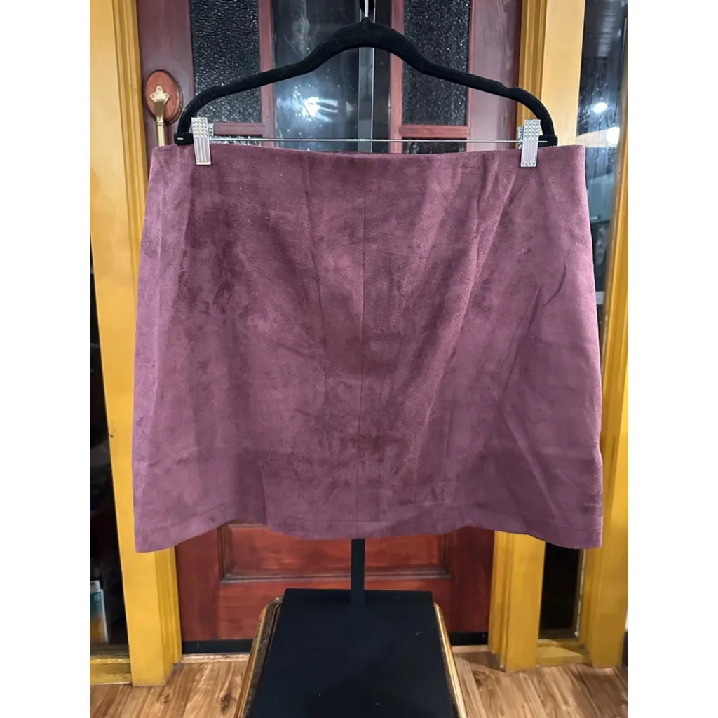 Women's Cato Burgundy Faux Suede Mini Skirt Plus Size XL - Image 2