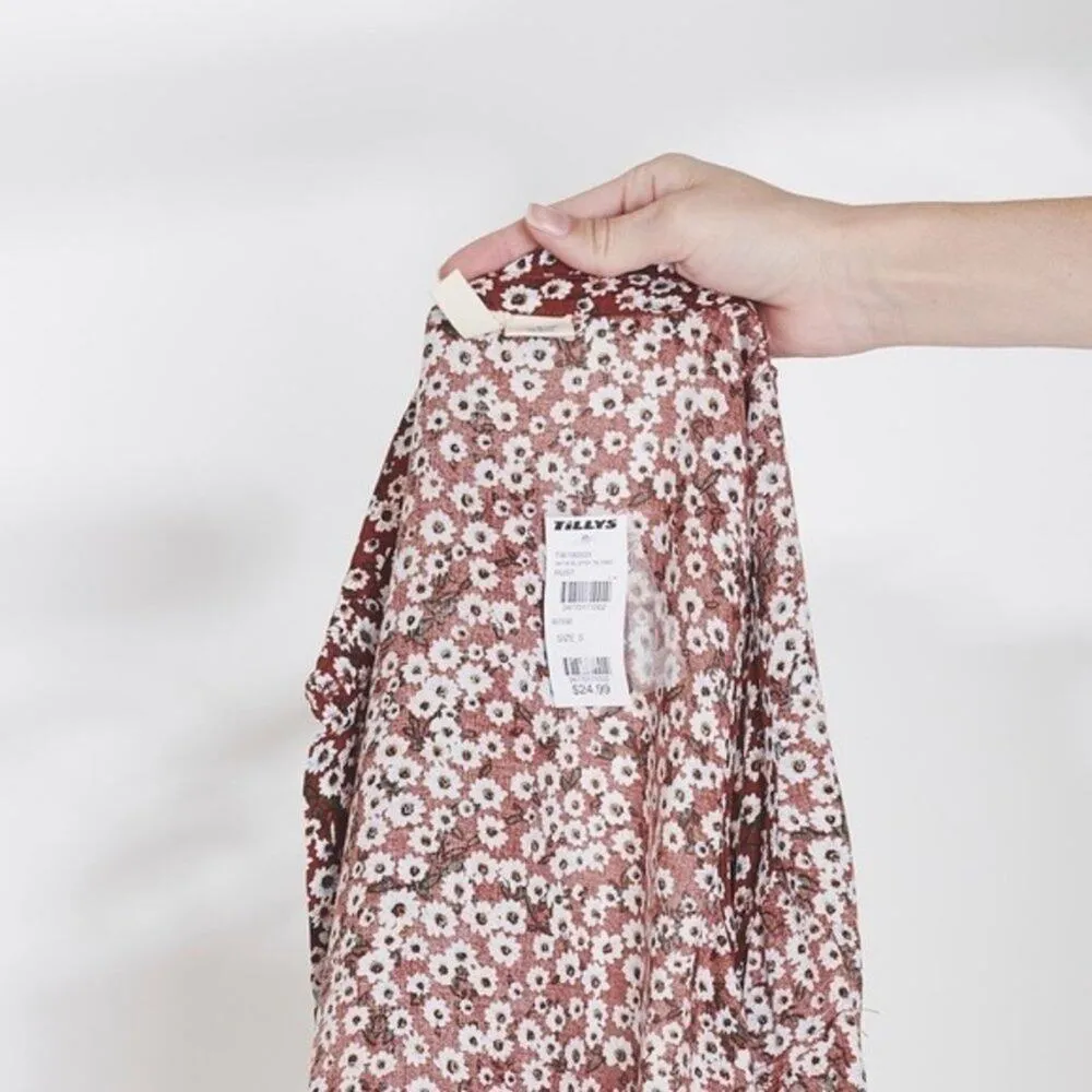 NWT Sky & Sparrow Maroon Ditsy Floral Rust Tie Front Tank Top Size Small - Image 4