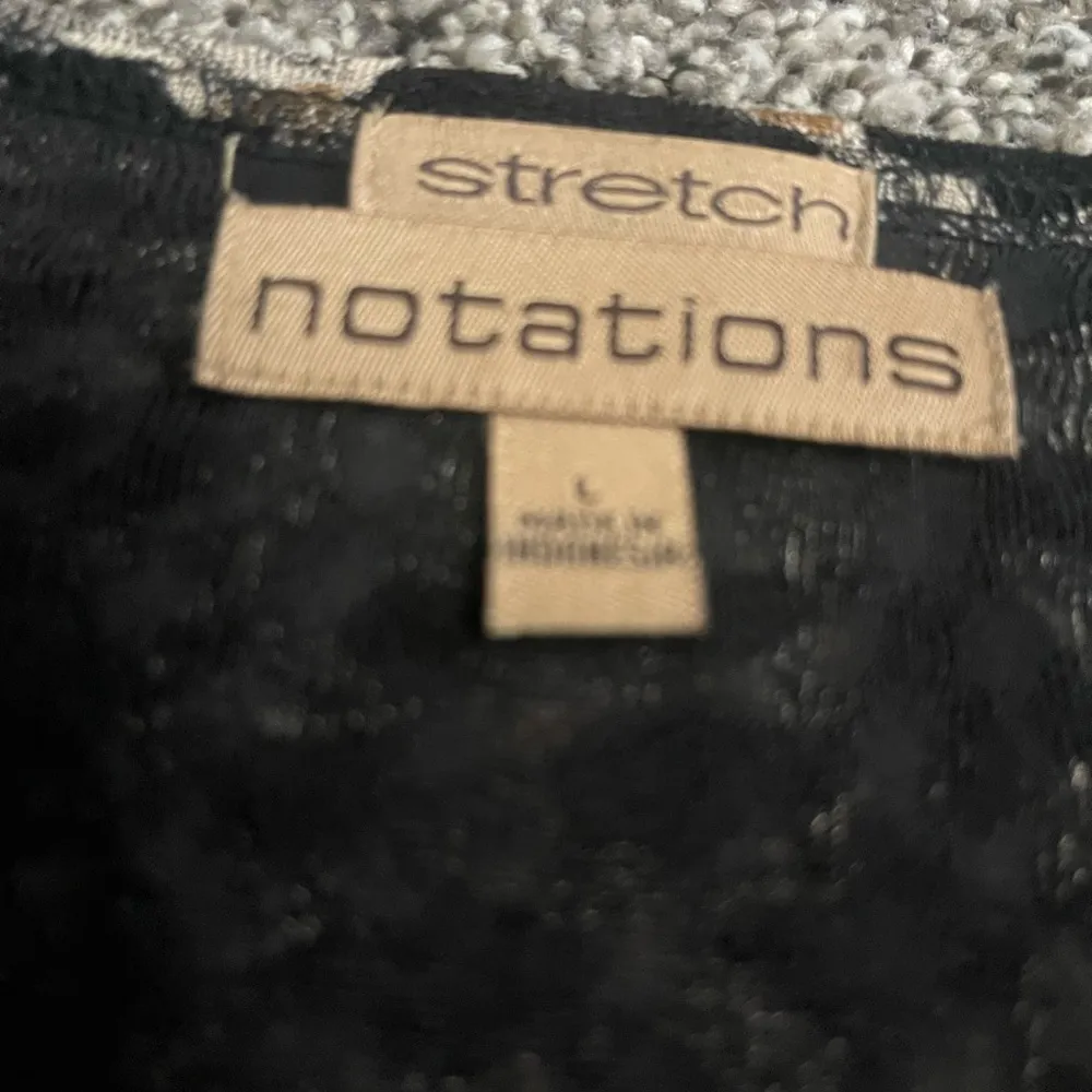 Notations brown animal leopard print 3/4 sleeve v neck blouse L - Image 2