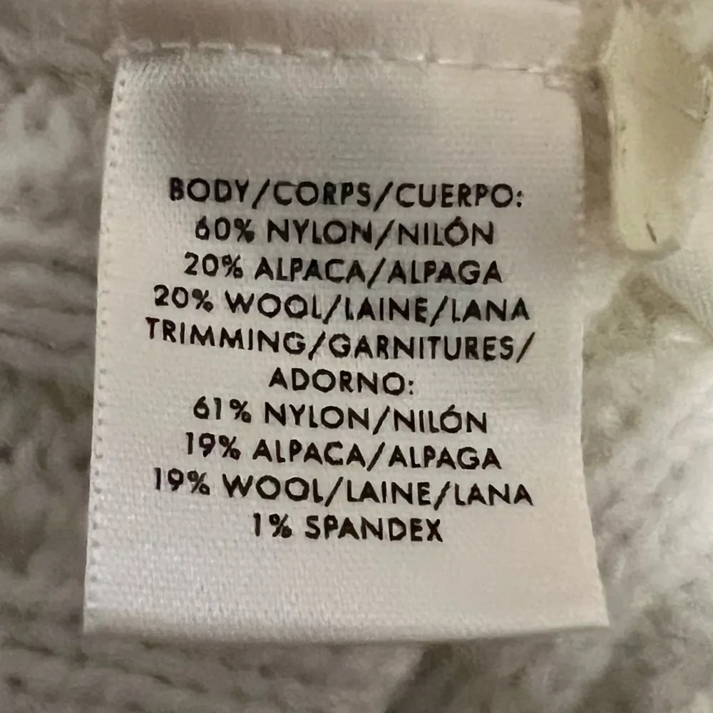 Ann Taylor Winter White Cable Knit Sweater Size Small - Image 4