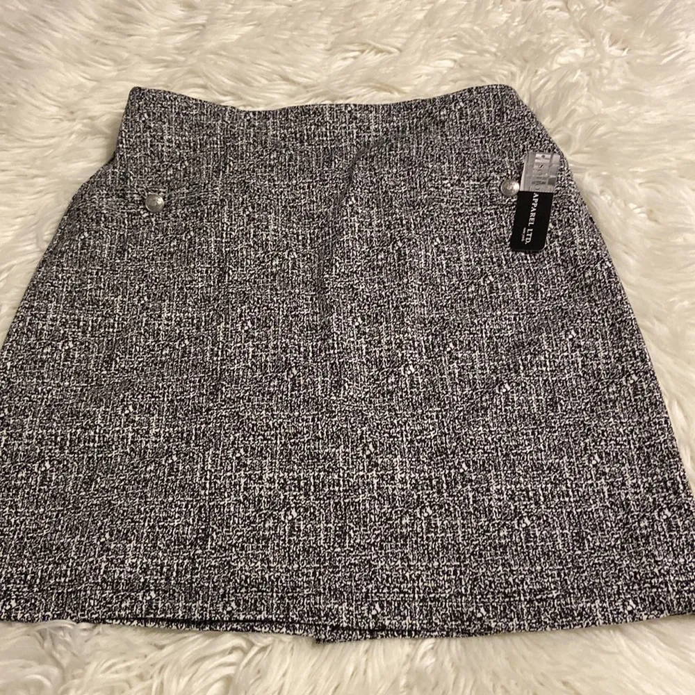 SOHO Skirt black and white design brand new with tag waist 32” elastic see photo - Image 11