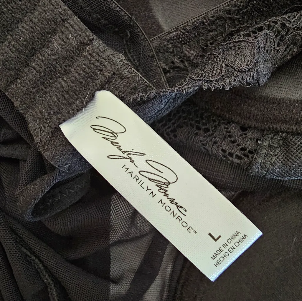 Marilyn Monroe Black Lace Bodysuit Size L - Image 6