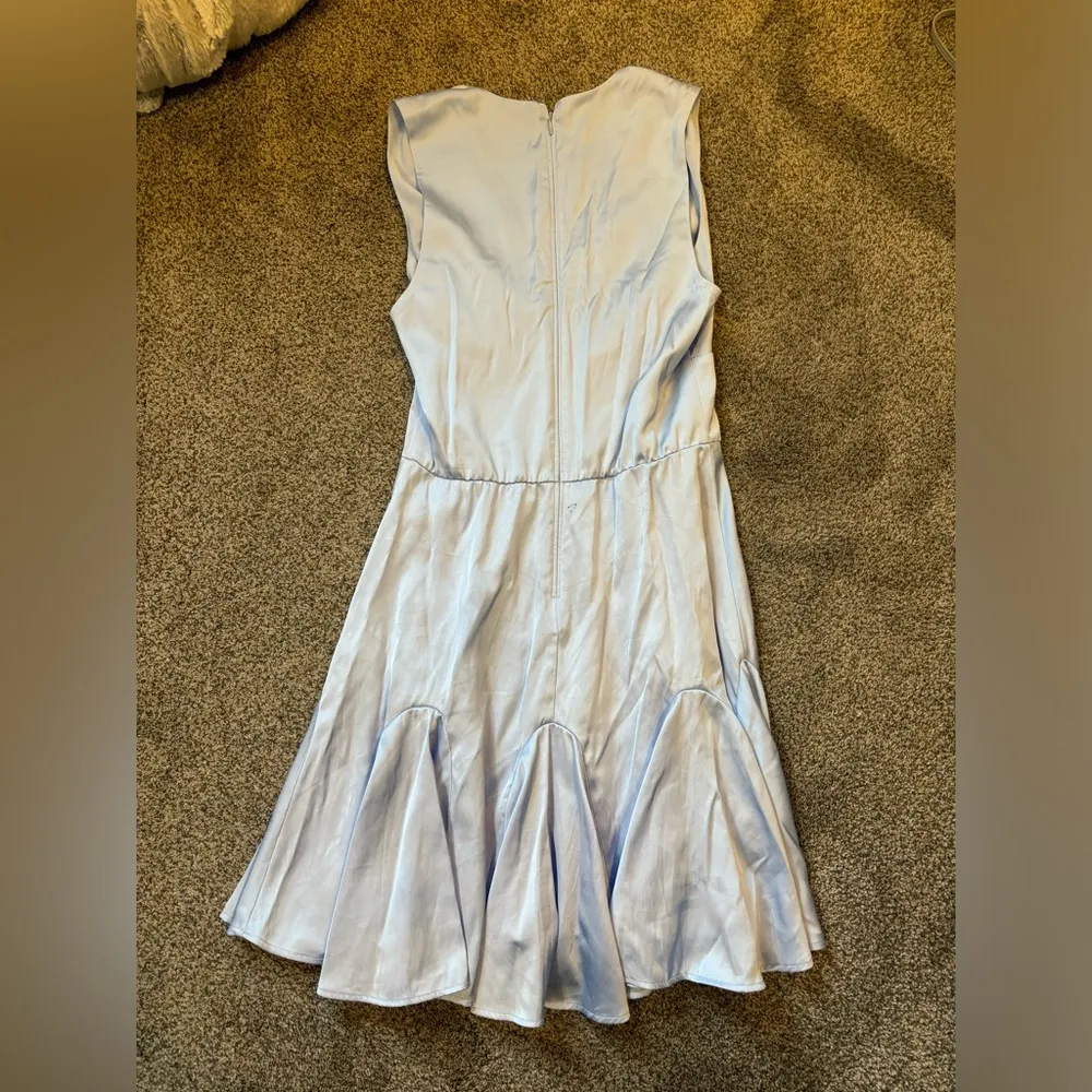 Abercrombie Satin Plunge Dress - Image 5