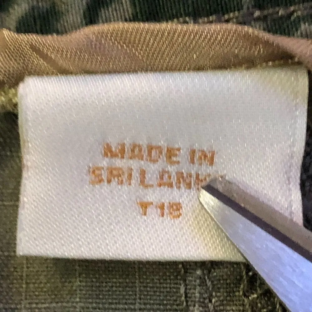 Eddie Bauer Ripstop Shorts Womens T18 Tall Used Green Floral - Image 8