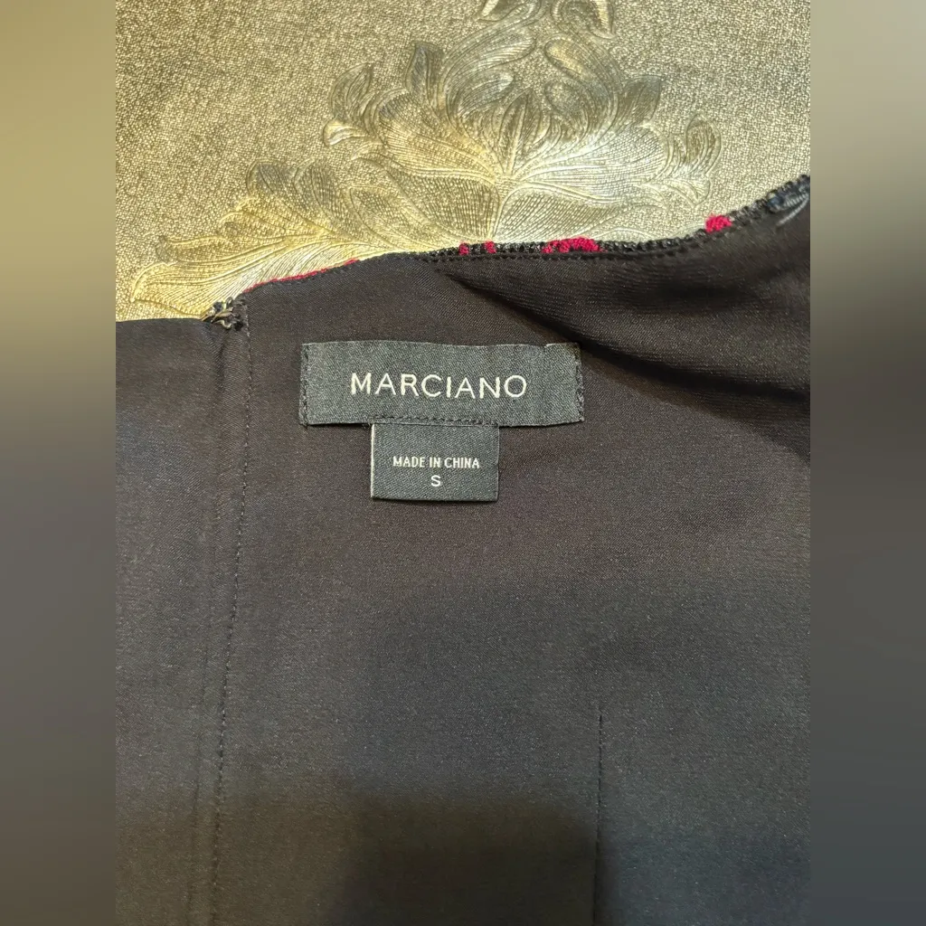 MARCIANO Floral Off-Shoulder Top - Black and Pink SIZE S zipper 🩷🖤 - Image 8