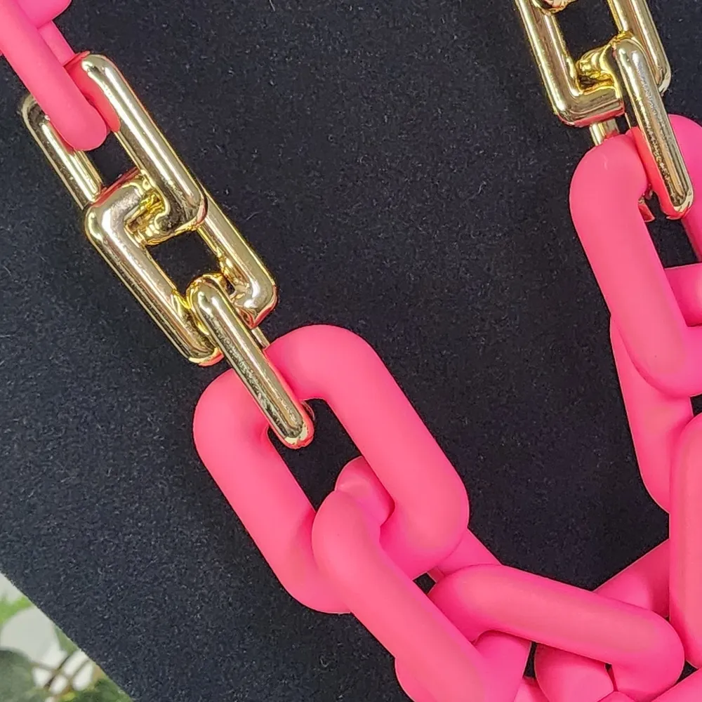 Chunky Pink and Gold Acrylic Rectangle Chain Necklace Set - Image 3