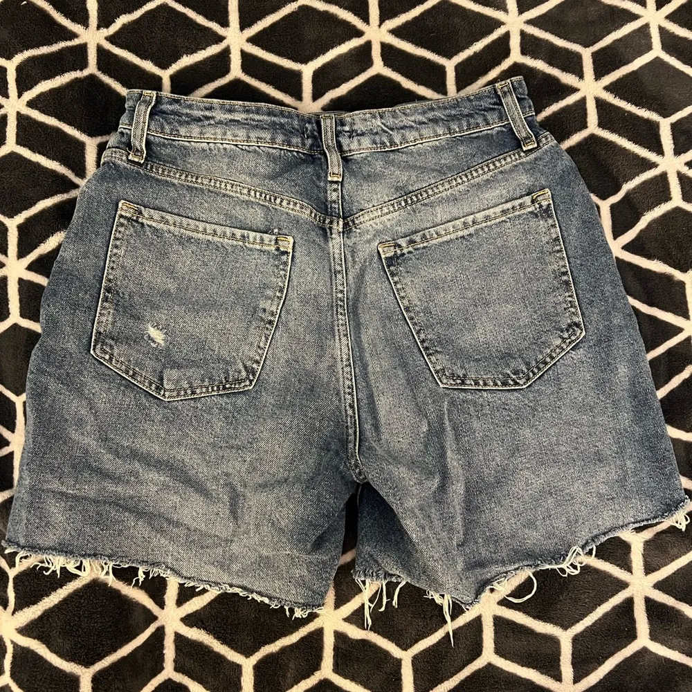Forever 21 mom shorts - Image 3