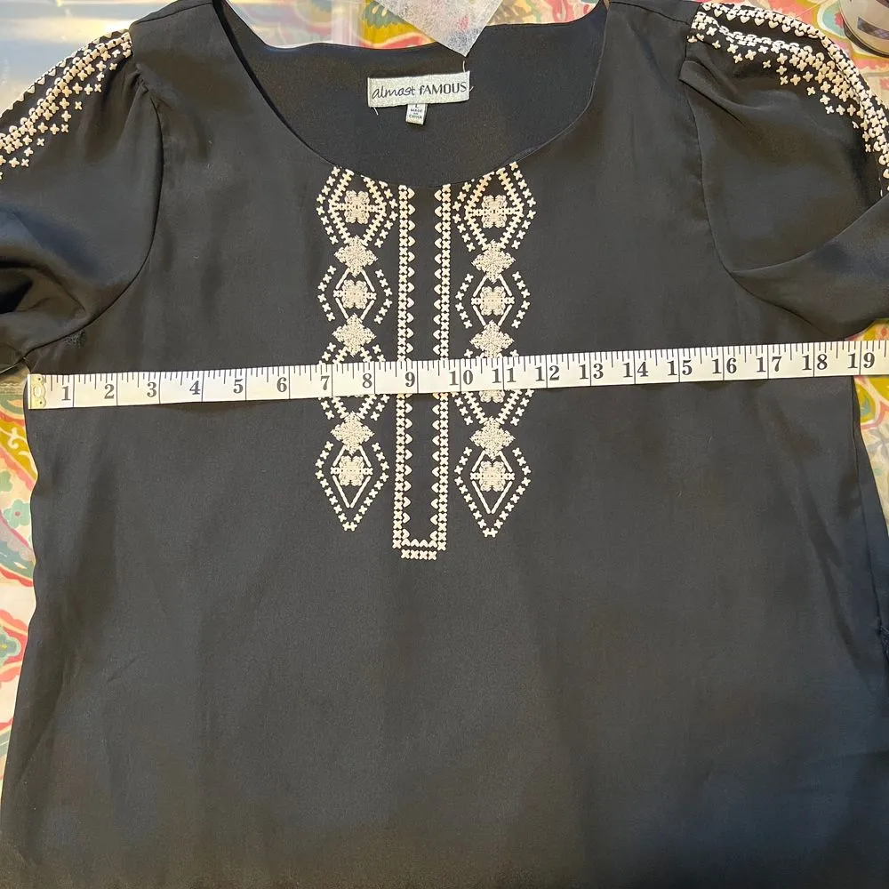 ALMOST FAMOUS Black Shift Dress w/ White Embroidered Details LS Boho‎ Style - Image 5