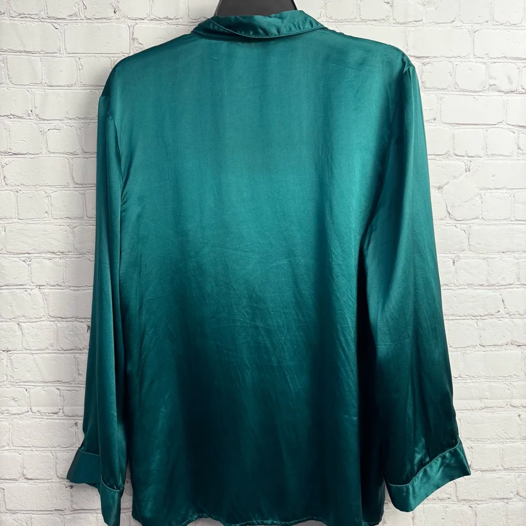 Vintage Victoria's Secret gold label satin button down sleep top pajamas lounge - Image 4