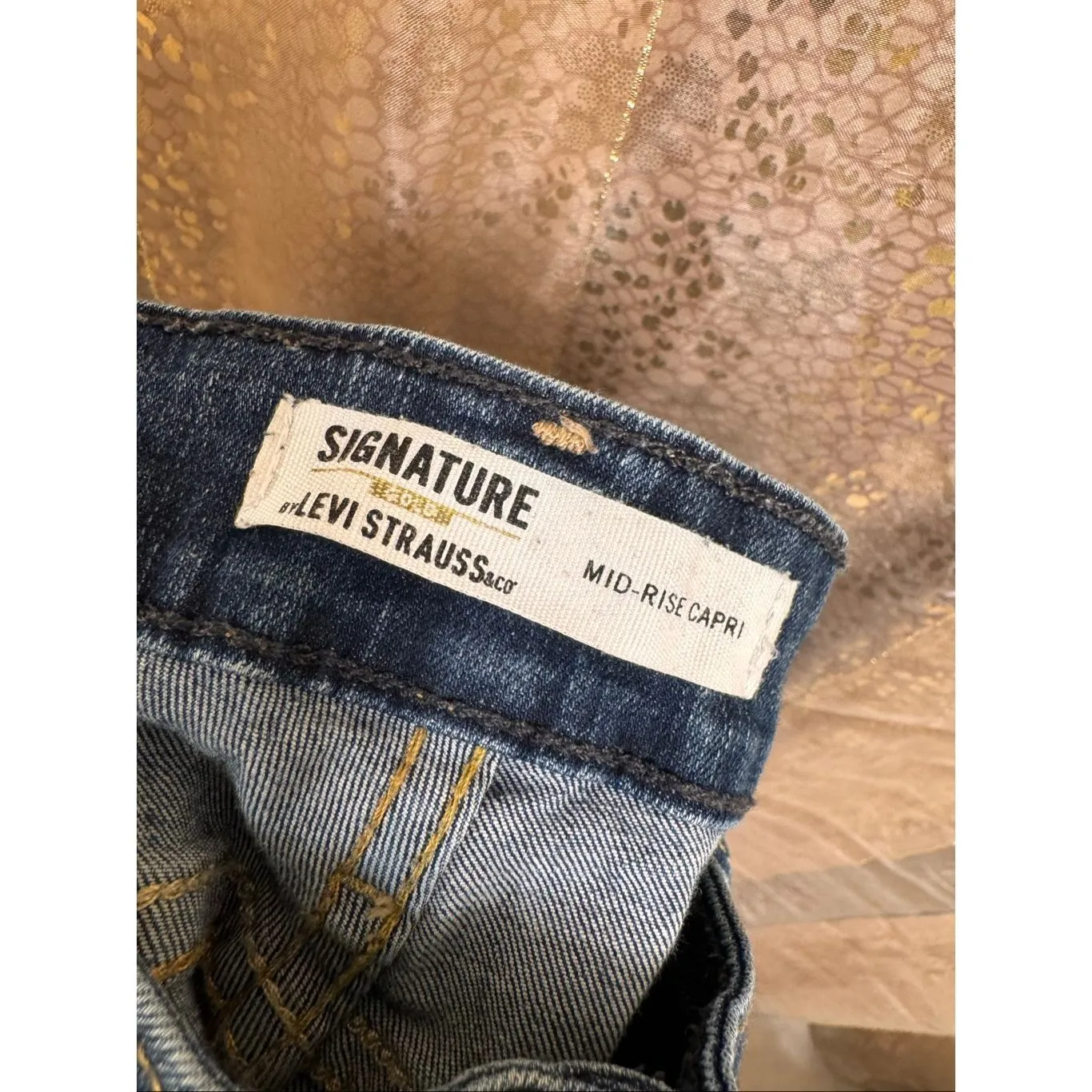 Levi’s Levi Strauss Signature Mid Rise Stretchy Capri Jeans Plus Size 20 - Image 3