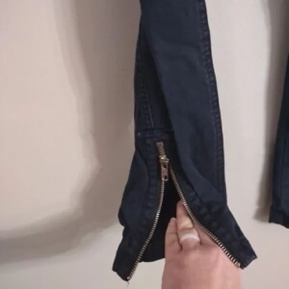 A.L.C. Black Skinny Jeans w/ Zipper Detail (Size 0) - Image 7