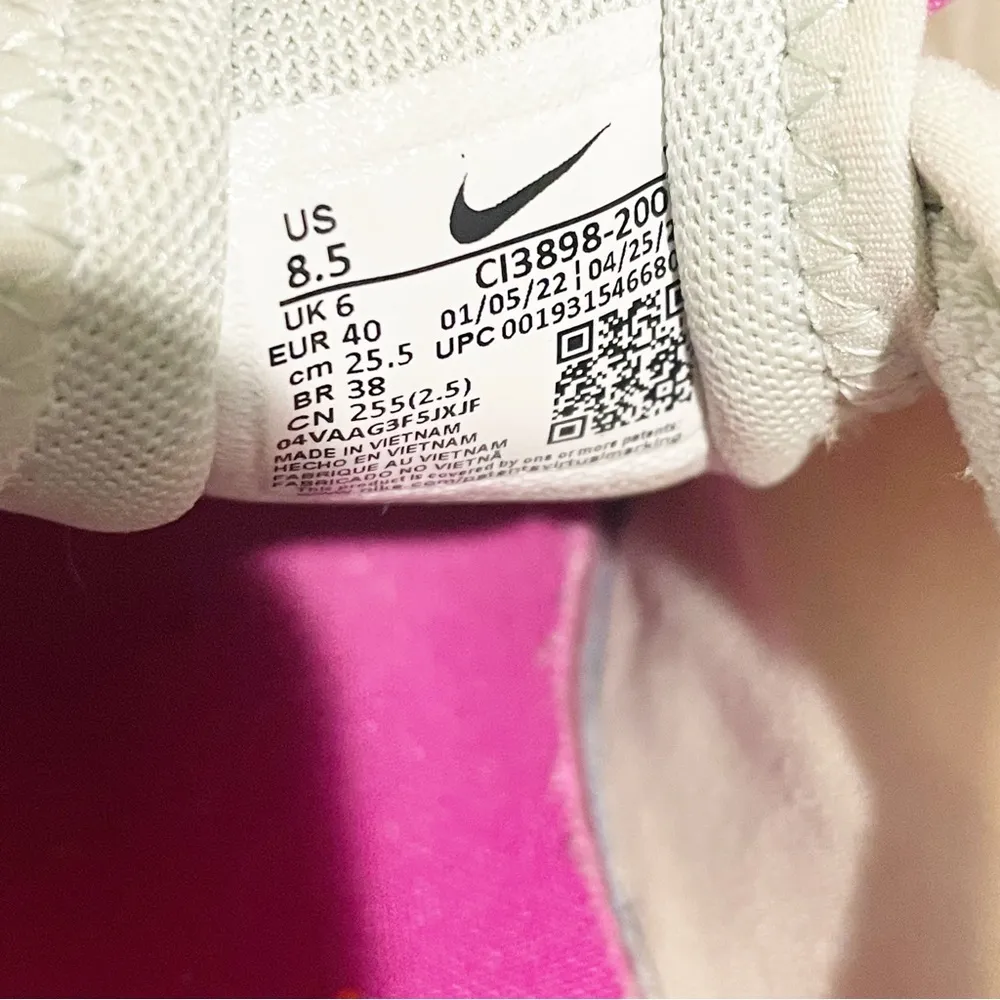 Nike Size 8.5 Air Max Dia Running Shoes CI3898-200 Fossil/Hyper Crimson - Image 6