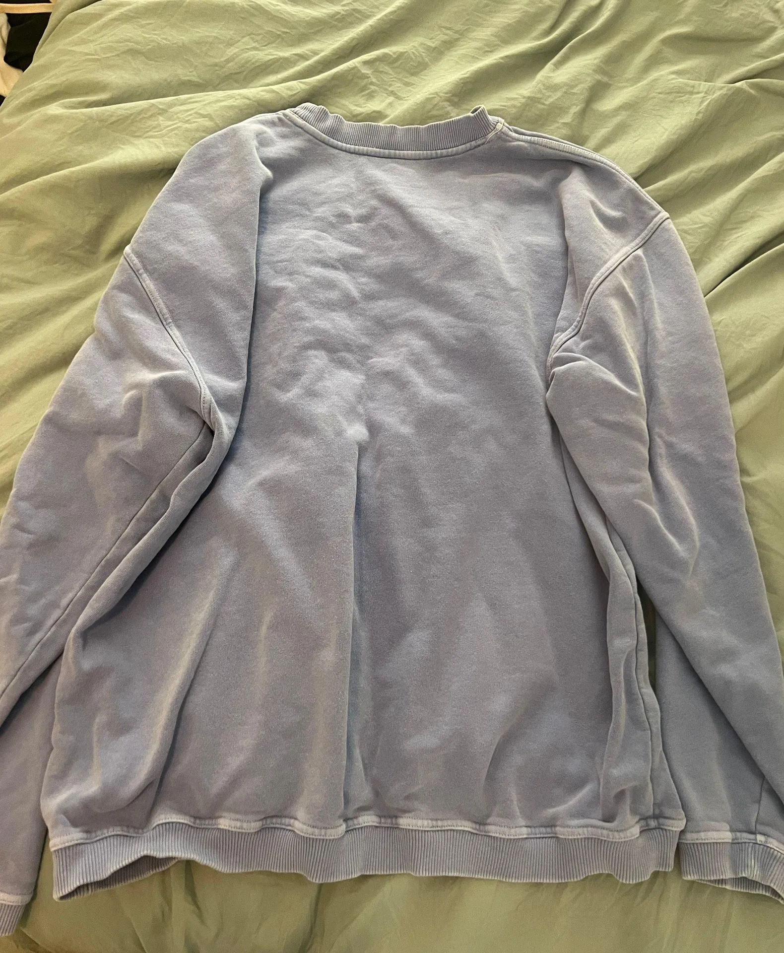 Sweatshirt Size L - Image 3