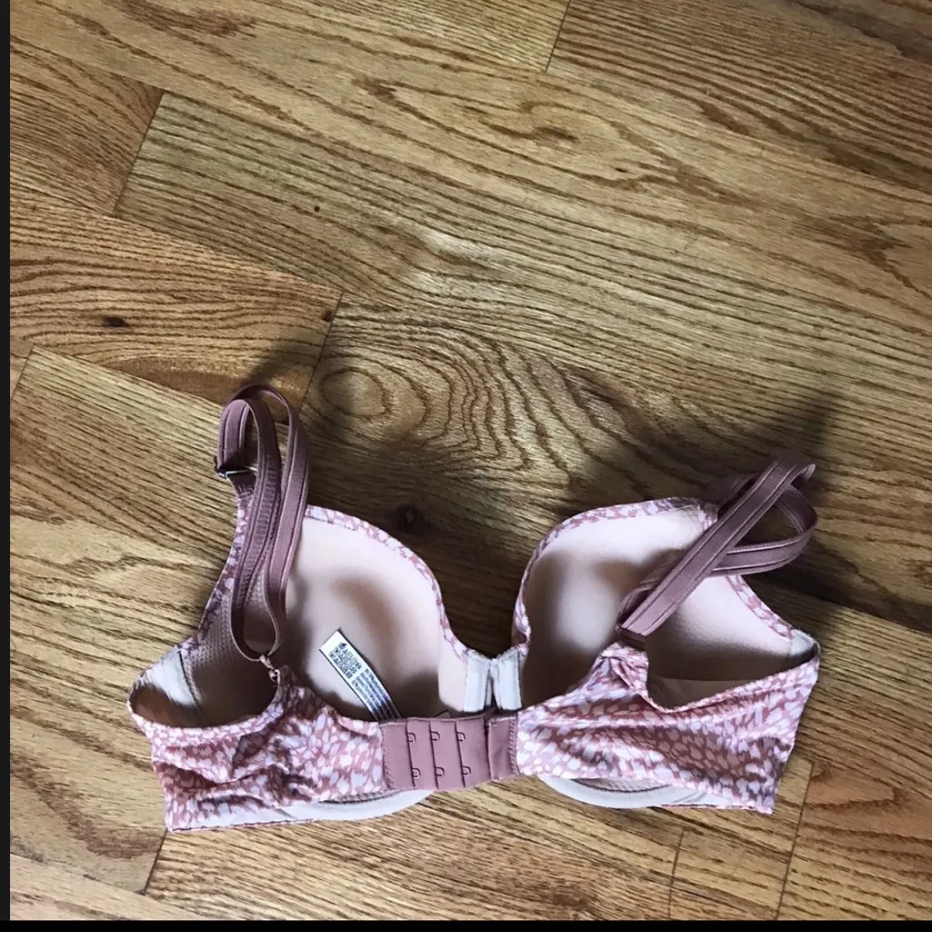 Victorias Secret Angelight Bra 34D NWT - Image 3