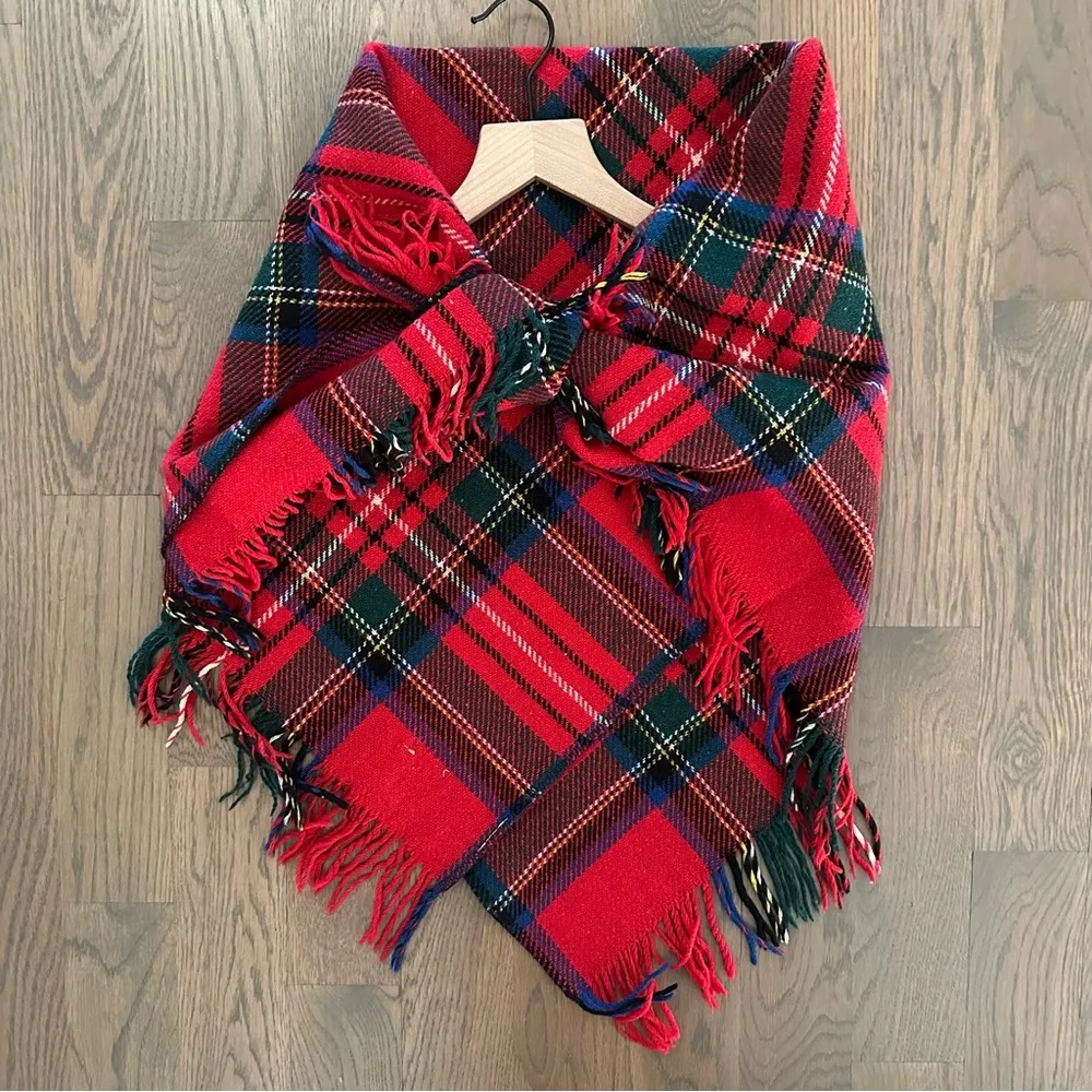 Vintage Neiman Marcus 100% Wool Classic Plaid Blanket Scarf in Red Tartan Plaid - Image 7
