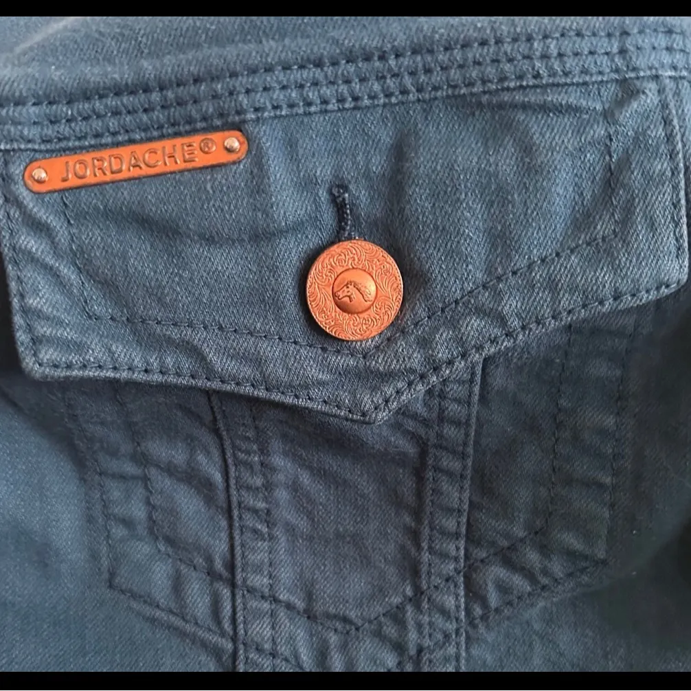Jordache VTG Dark Turquoise Jean Jacket with bronze color buttons XL - Image 3