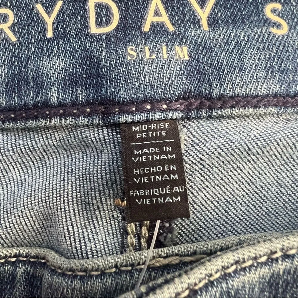 White House Black Market NWT Everyday Soft Mid-Rise Slim Jean Size 12 Petite - Image 9