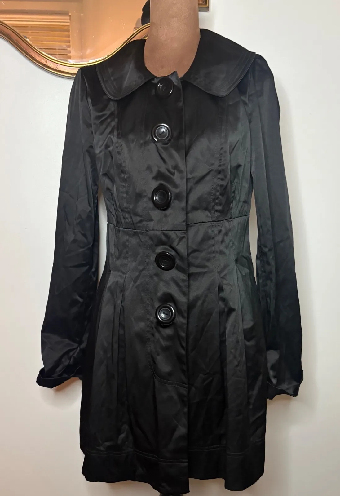 I.N. San Francisco Women's Black Satin Collared Button Front Trench Coat M - Image 1