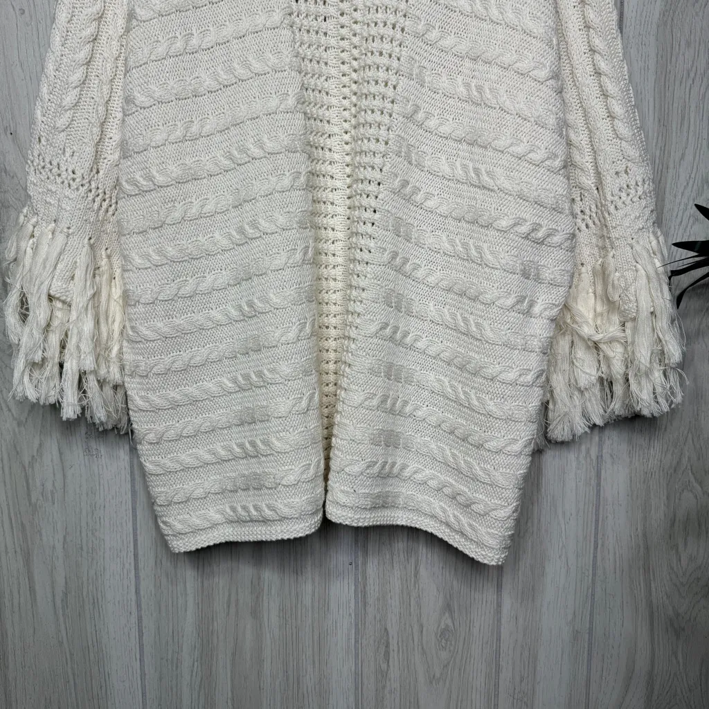 Cabi Fringe Fiesta Knit Poncho Sweater size S Small 5803 - Image 7