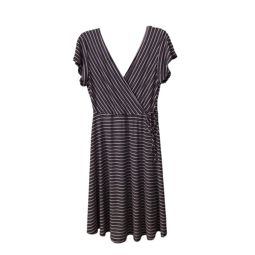 Kaleigh NWOT Navy/White Striped Surplice Dress Size S Knee Length Deep V - Image 2