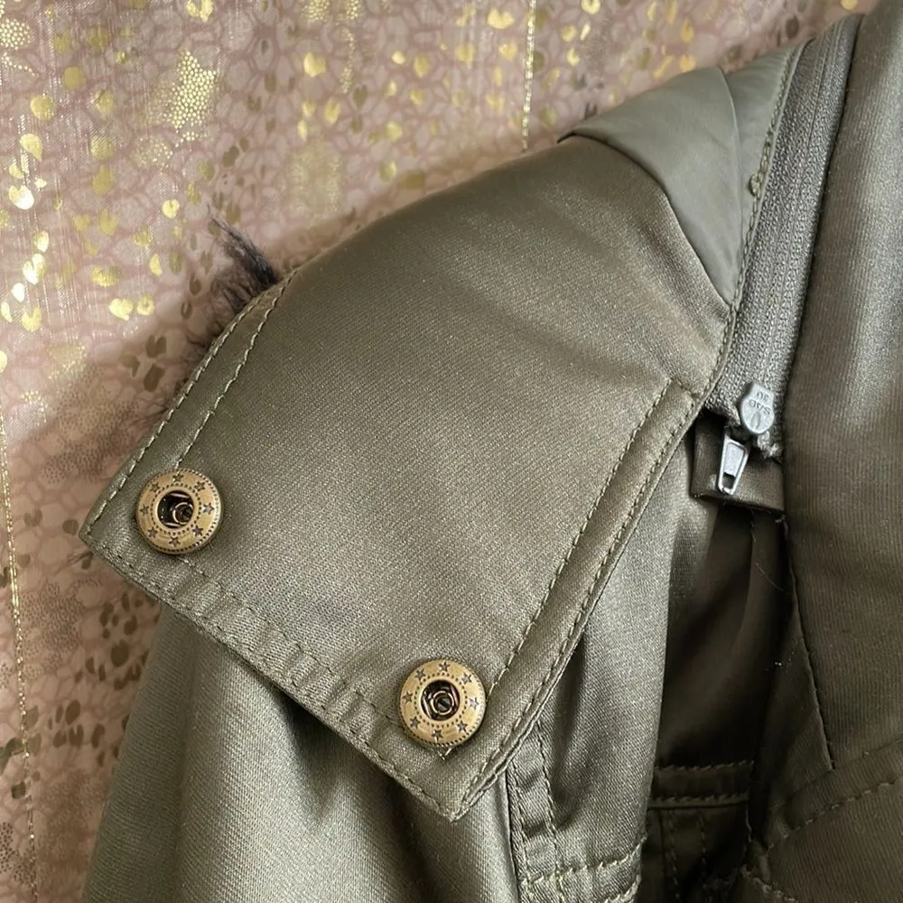 olive green faux fur hooded silky winter jacket, size M - Image 11