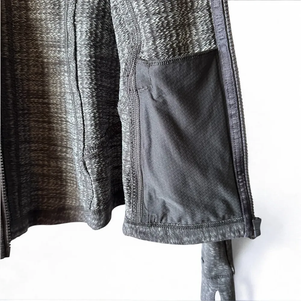 Lululemon Forme Jacket Cuffins Ziggy Wee October Angel Wing Women's Size 6 - Image 5