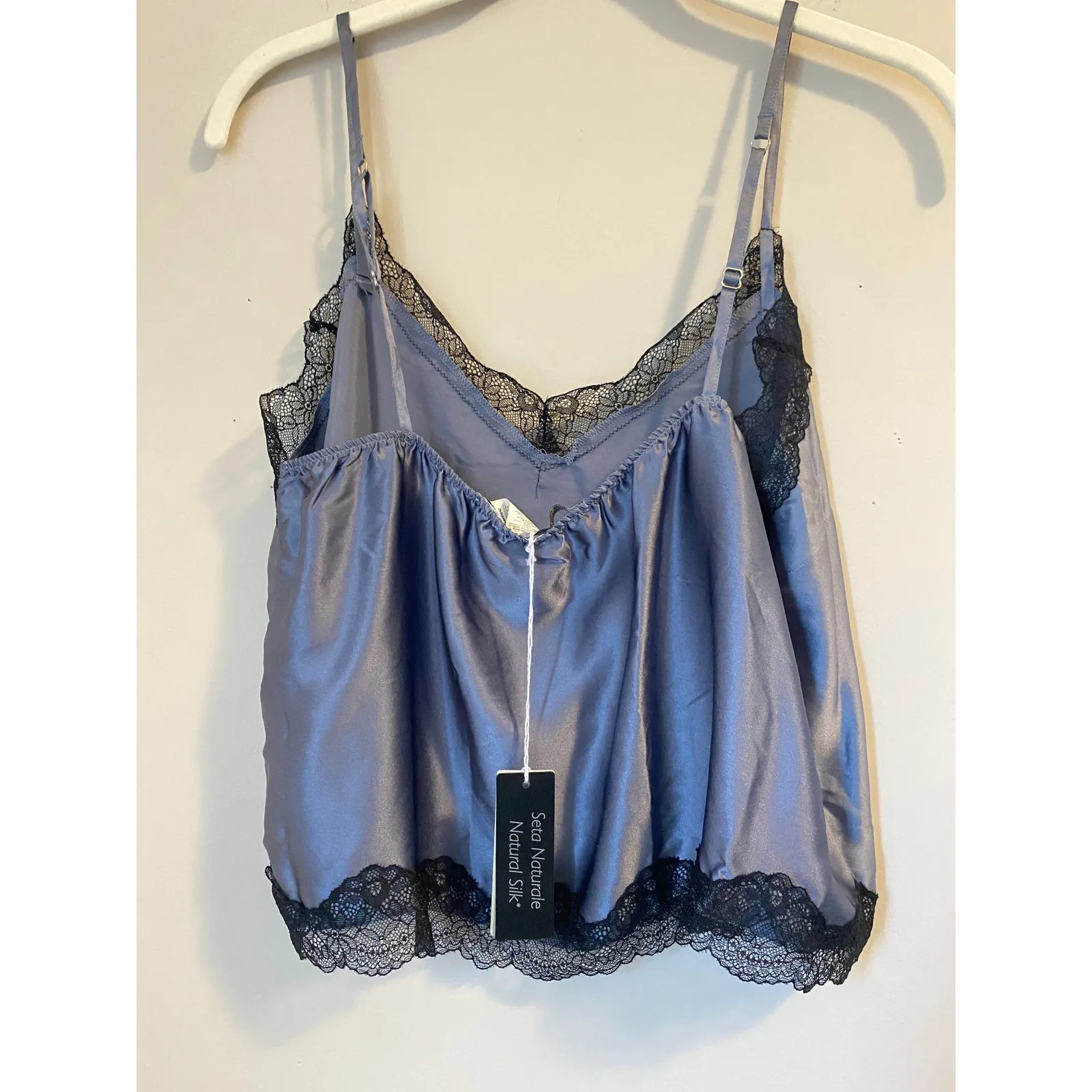 NWT Intimissimi V - Image 3