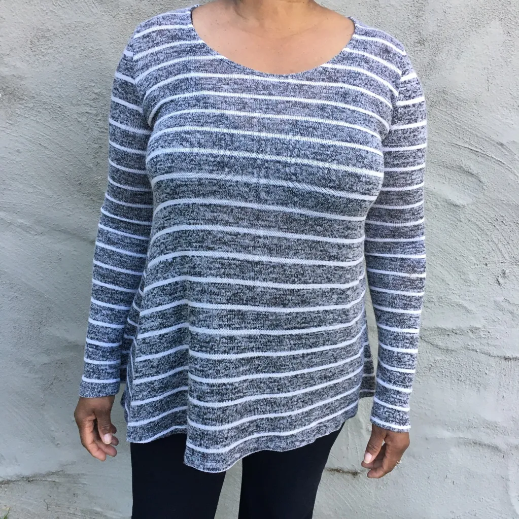 Gray Striped Long Sleeve Shirt sz L - Image 11