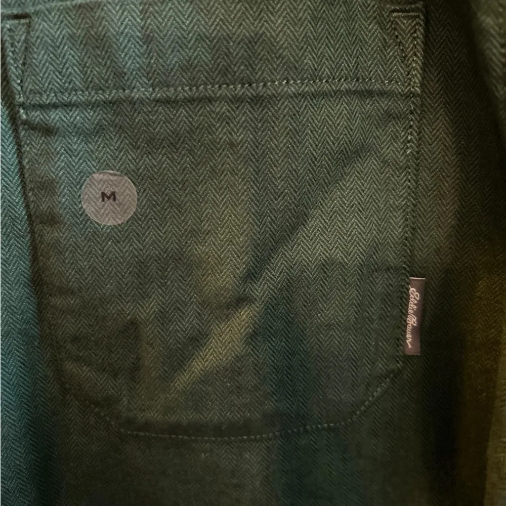 Eddie Bauer‎ green  Long Sleeve Button Down Shirt Size M - Image 5