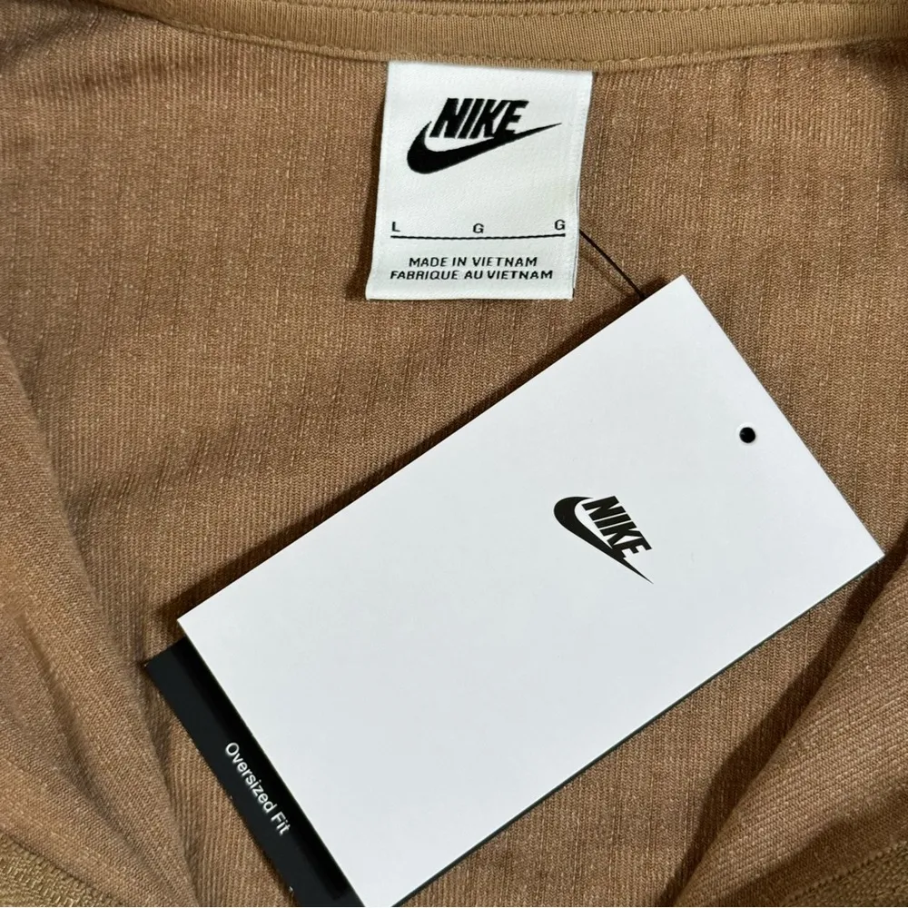 Nike  Woman’s Rib Velour Quarter Zip Crop Pullover - Image 12