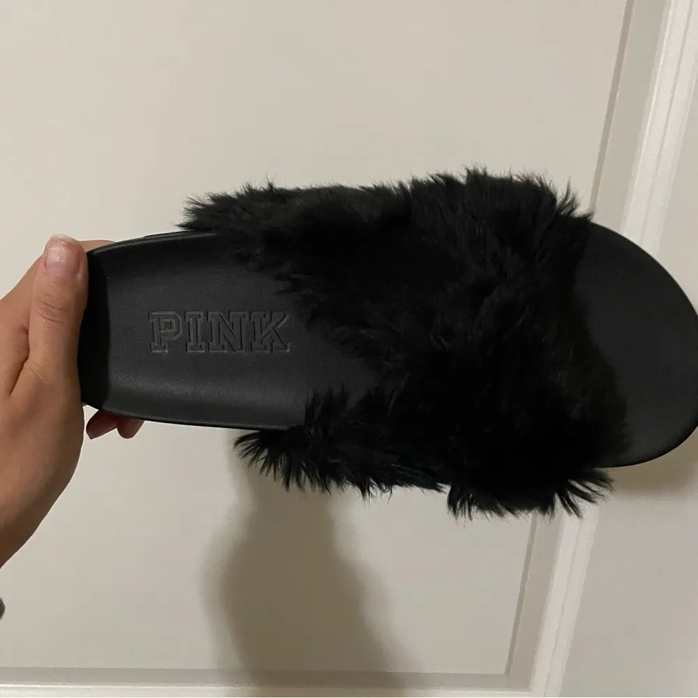 Victoria’s Secret PINK Black Fur Slip On Slides Sandals - Image 2