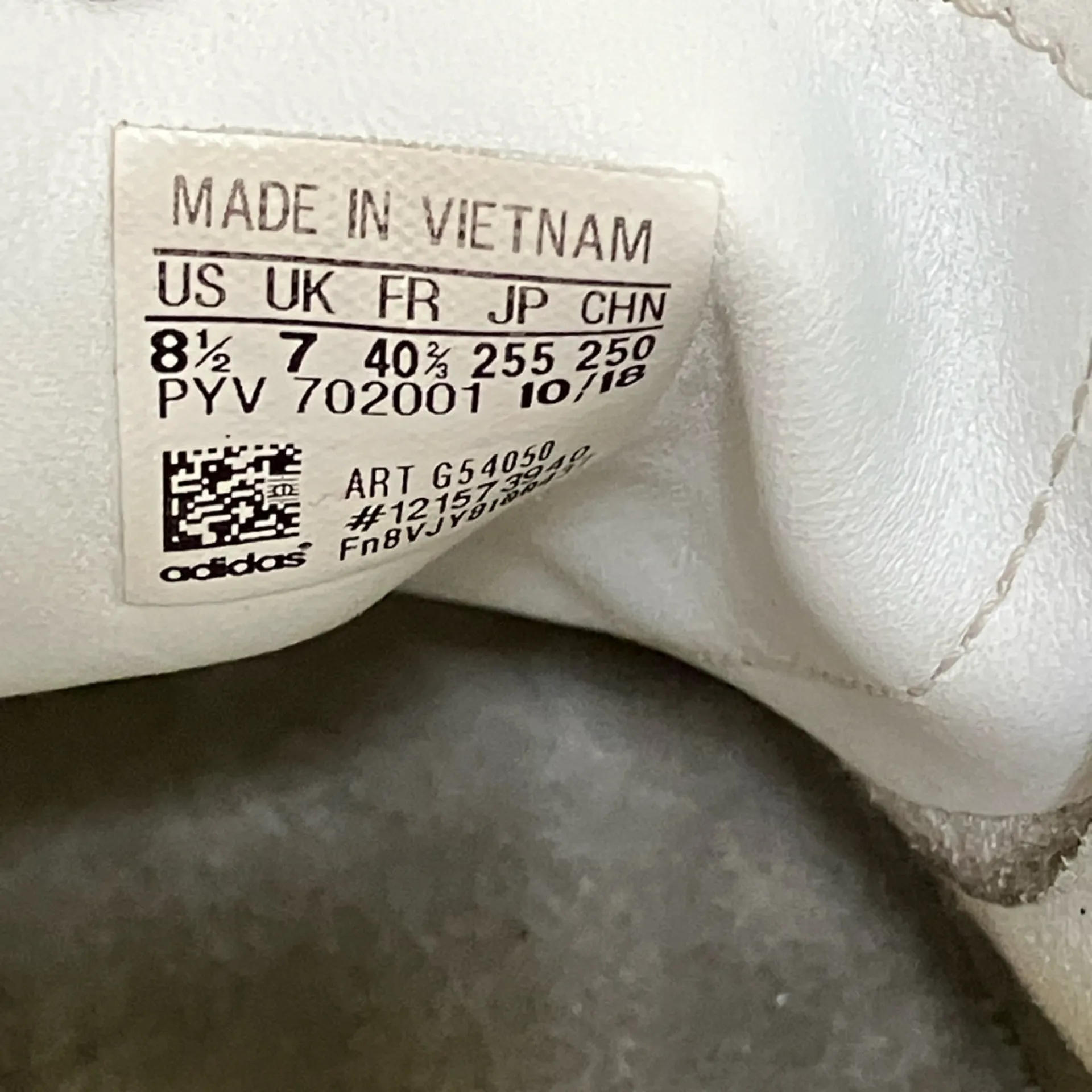 ADIDAS HYPERSLEEK pointed toe white 2” platform sneaker. EUC. 8.5 - Image 8