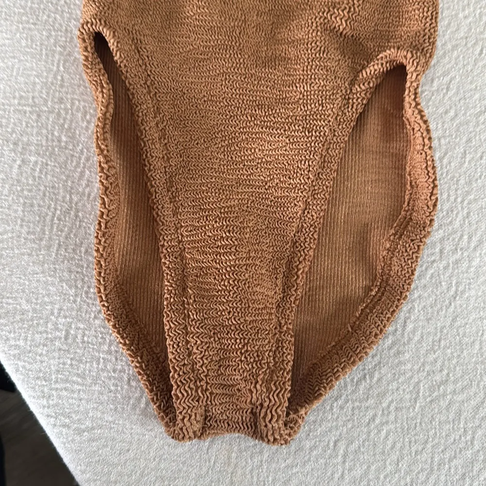 HINZA G SQUARE NECK ONE - Image 8