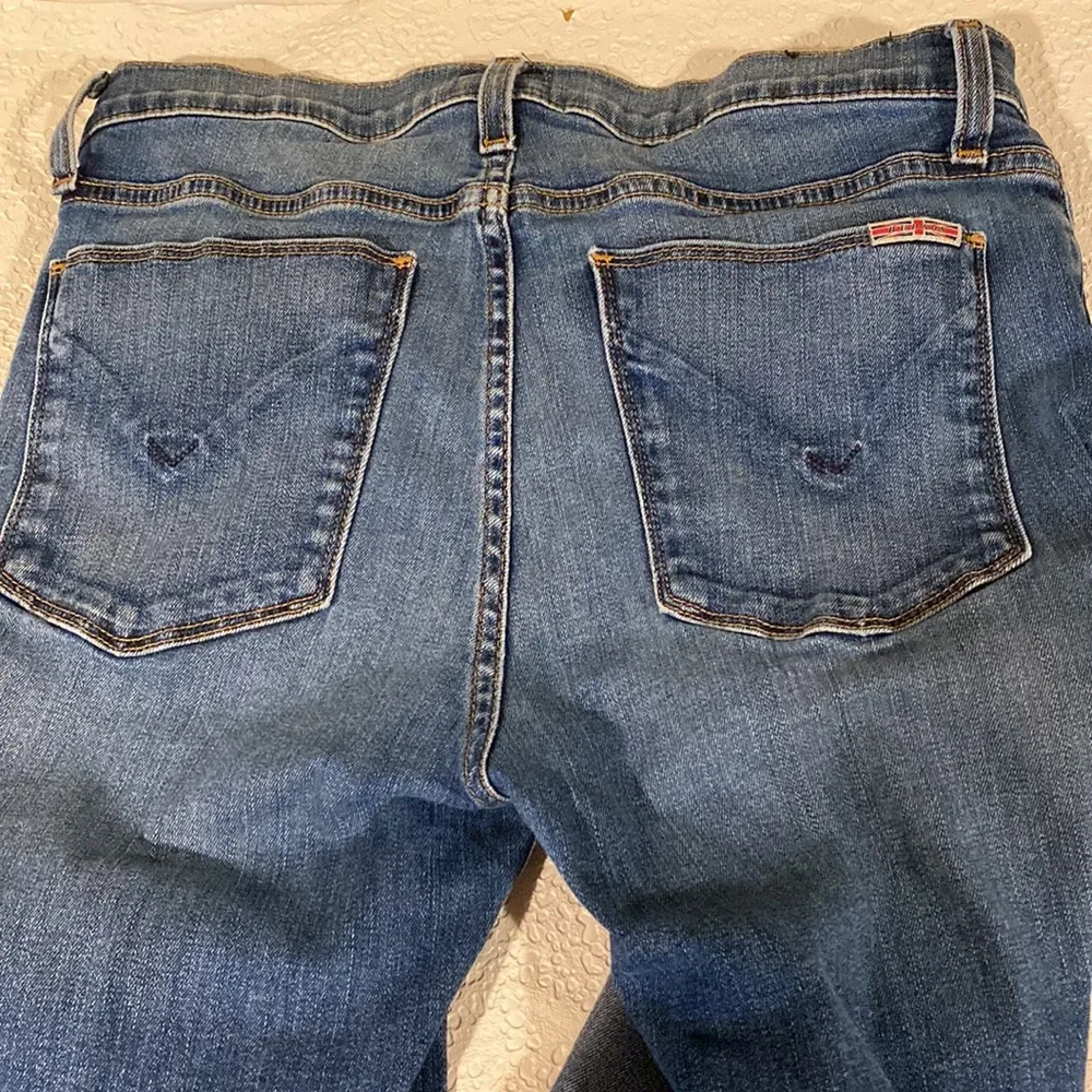 Hudson Amelia Cuffed Knee Short 29 medium blue - Image 5