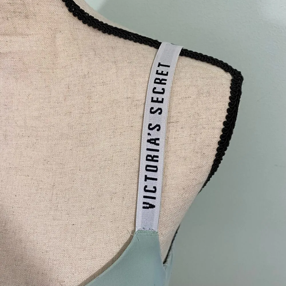 Victoria's Secret Women's Teal T-shirt Push Up Bra Size 34D - Image 3