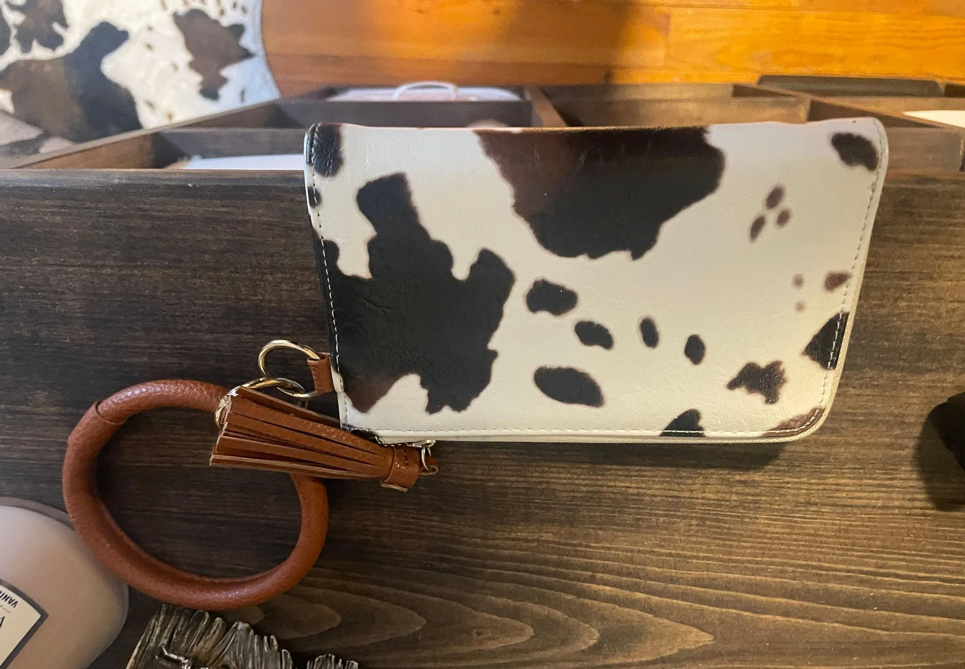 Cow print Wrist Wallet White - Image 2