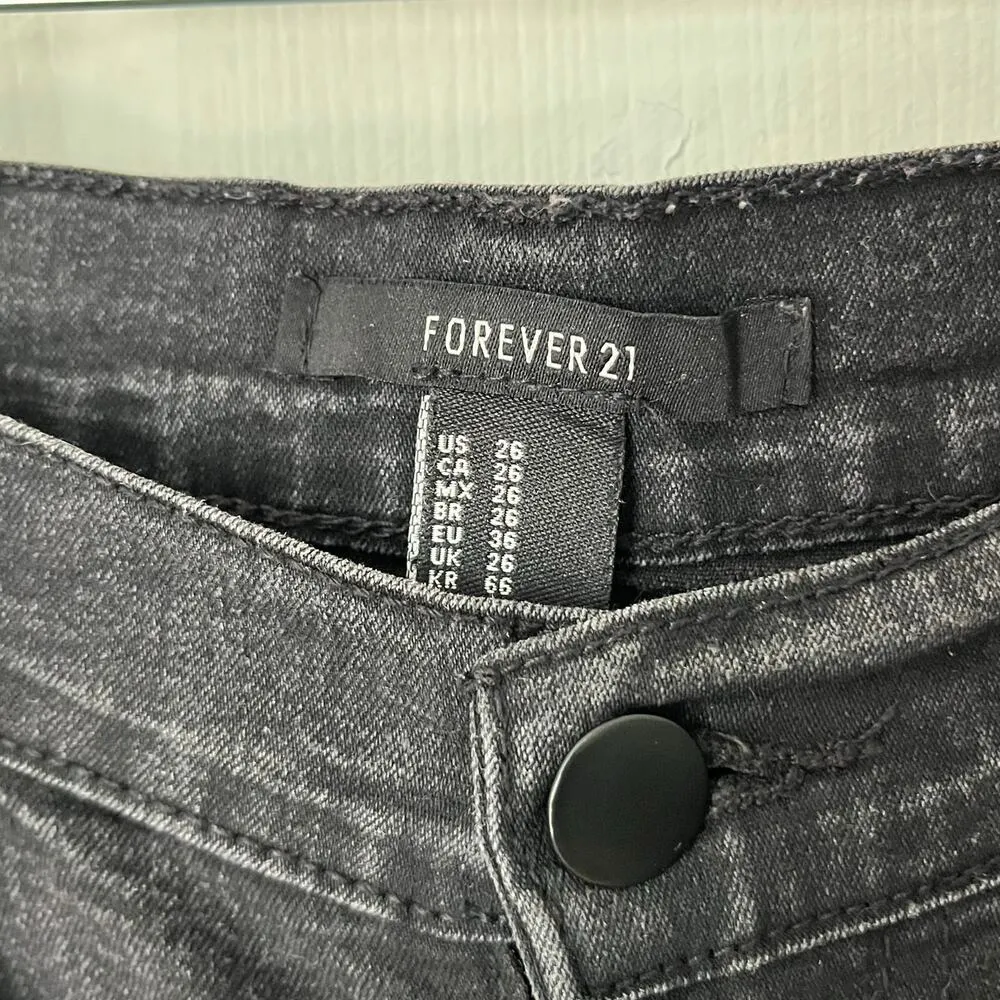 Forever 21 Denim Shorts - Size 26 - Image 3