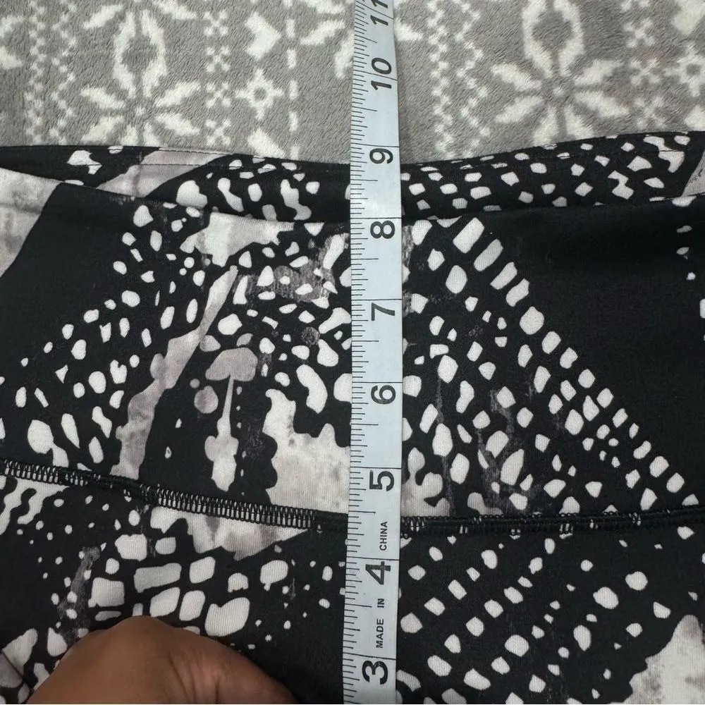 Lululemon‎ Wunder Under Pant III Full-On LuonStatic Mist White Black Size 6 - Image 7