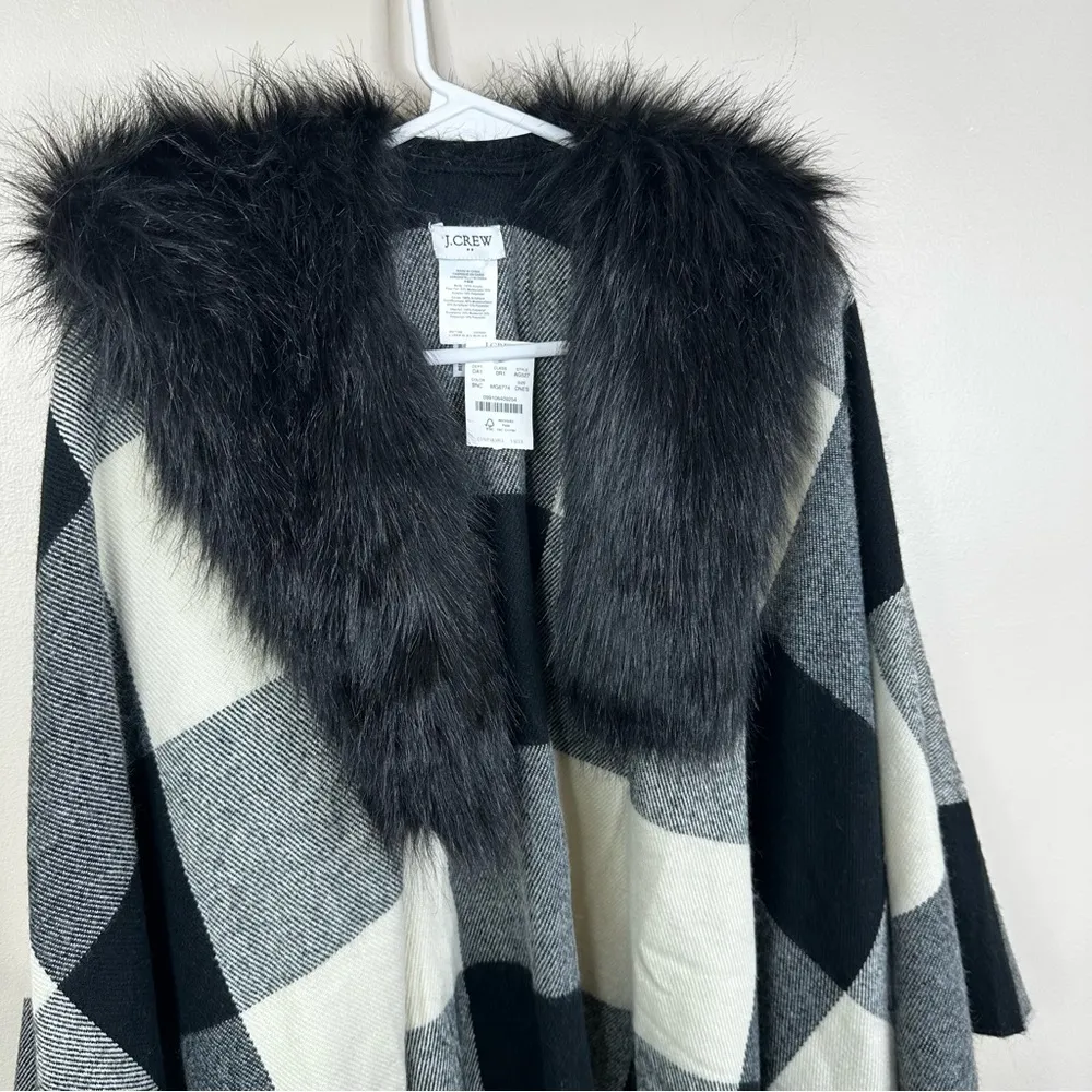 NEW J. Crew Faux Fur Cape Scarf Black Ivory Buffalo Plaid AG527 One Size - Image 3