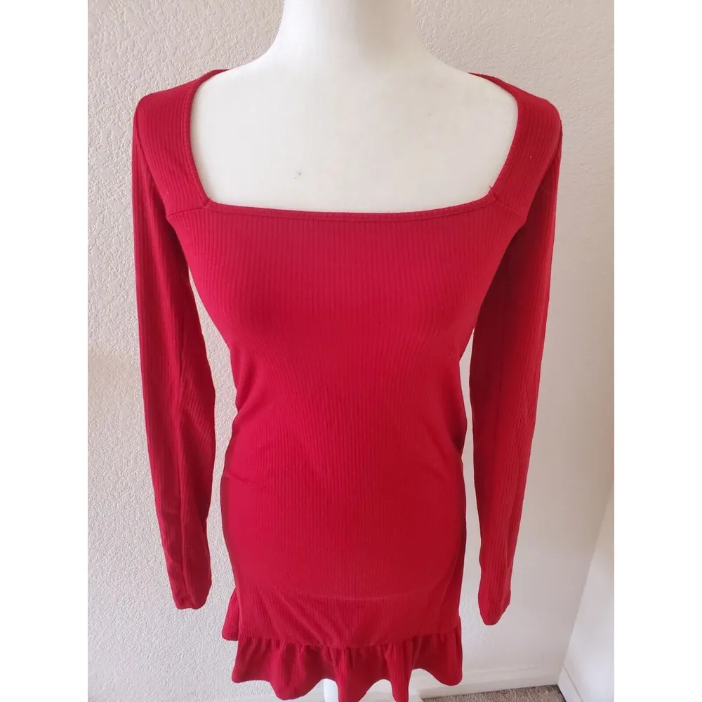 Forever 21 Dress Size M Red Bodycon Longsleeve Ruffle Hem Women Knee Len… - Image 3