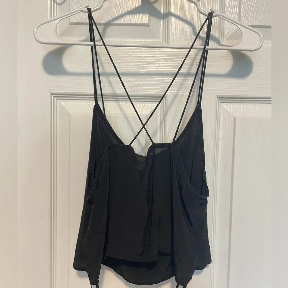 Motel Black Strappy Crop Top Large Lightweight Flowy Beach - Image 4
