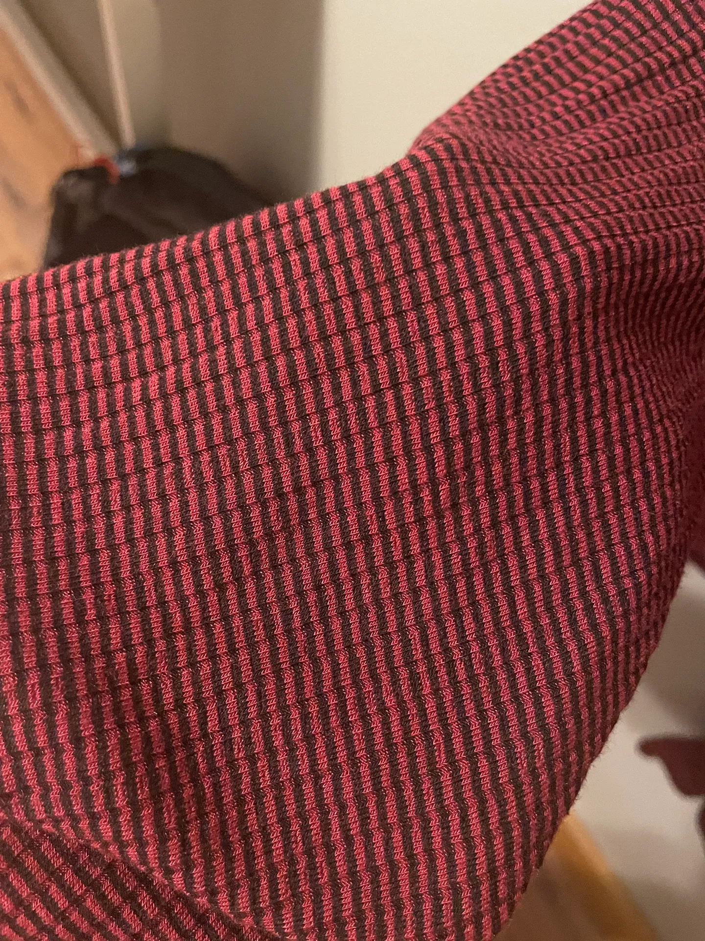 red ruffle long sleeve - Image 2