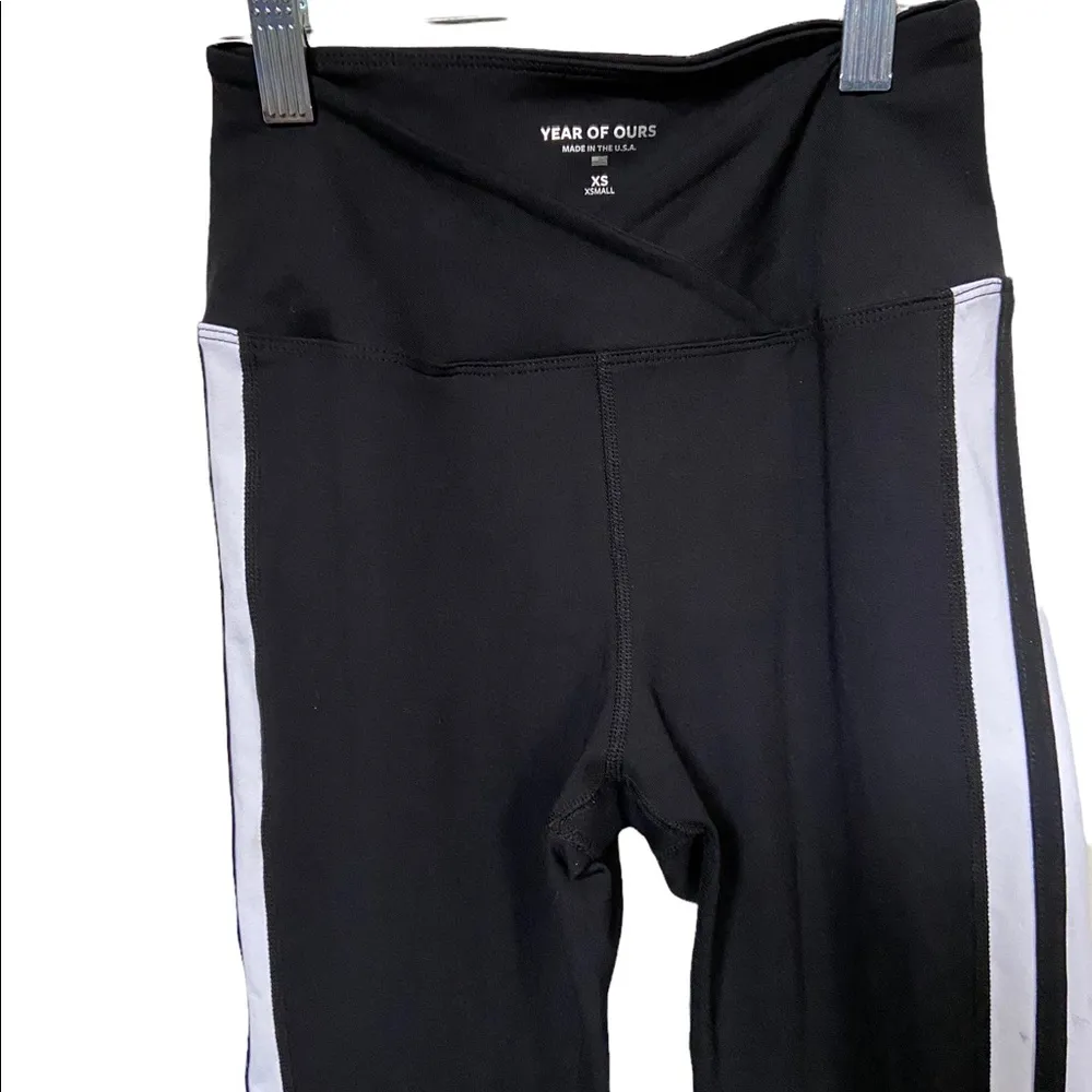 Year Of Ours Black Cross Front Waistband White Side Stripe Size XS Leggings. - Image 2