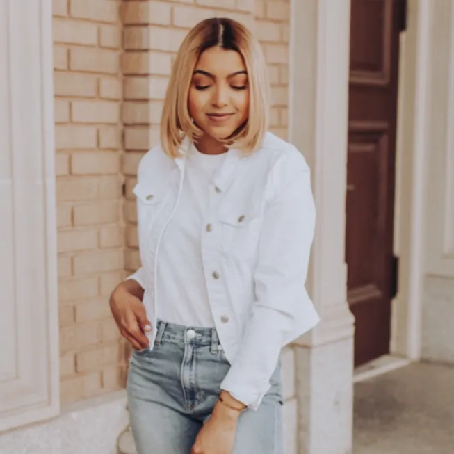 5 🌟 Rated!! J.Crew New Classic denim jacket in white - Image 4