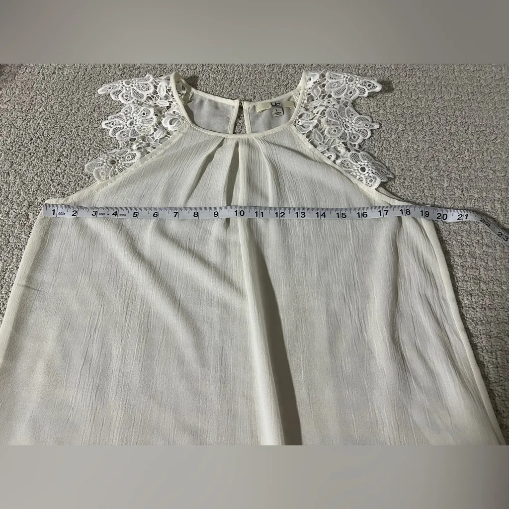Ya Los Angeles Ivory Lace Shoulder Blouse - Image 4