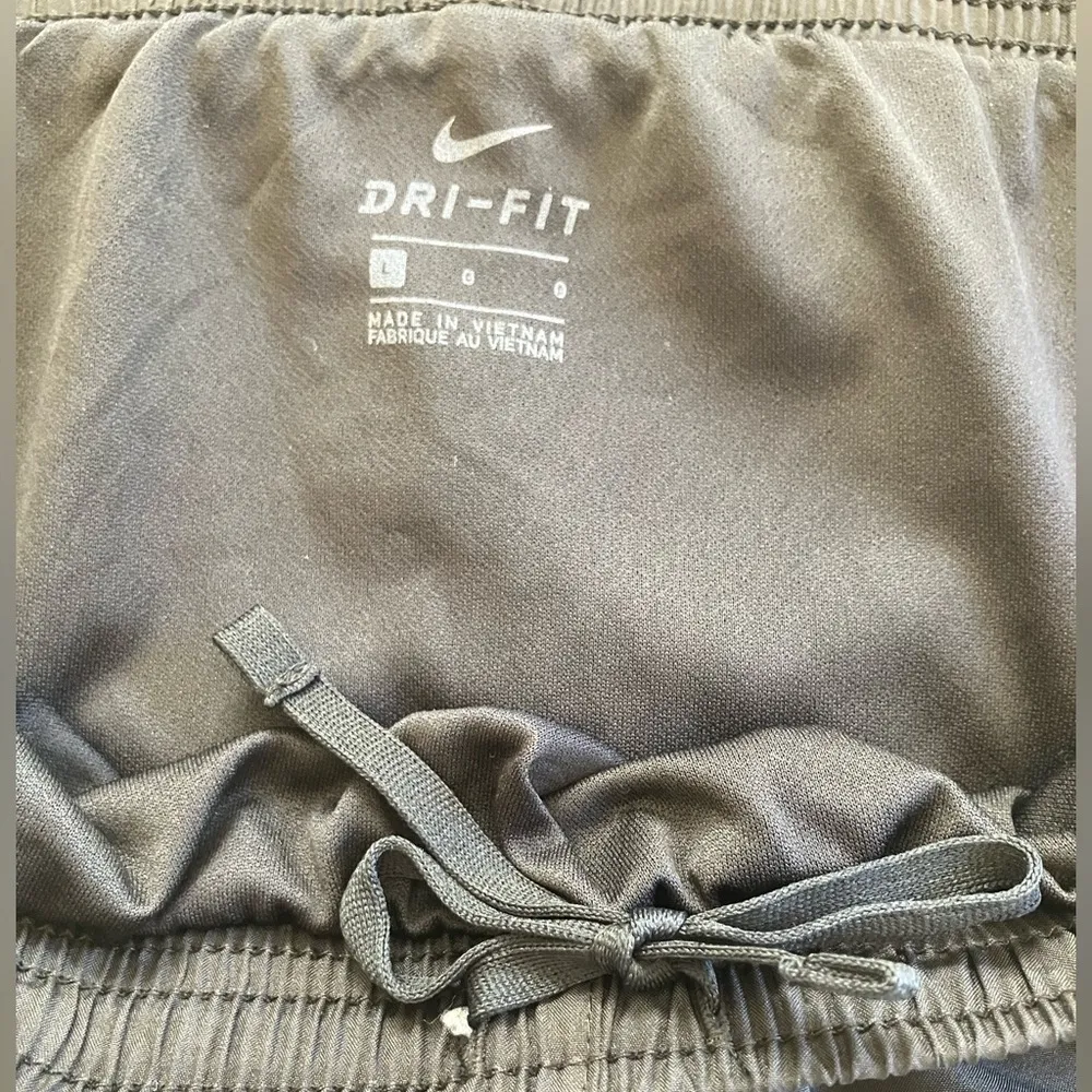 Nike 10K Dri-Fit Running Shorts L NWT. - Image 3