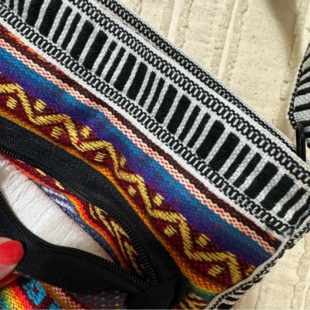 Handmade in Mexico Small Cross Body Bag Red - Image 3