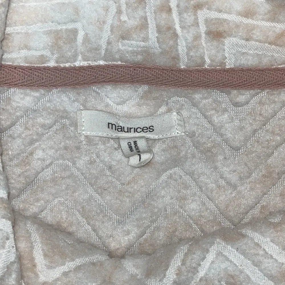 Maurices Size 1 Pink & White Fleece Chevron Stripe Mock Neckline Sweatshirt Top - Image 5